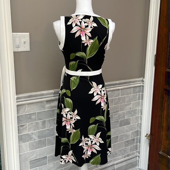 ⭐️⭐️⭐️Tommy Hilfiger dress - Picture 4 of 7